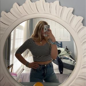 billabong striped crop top (small)